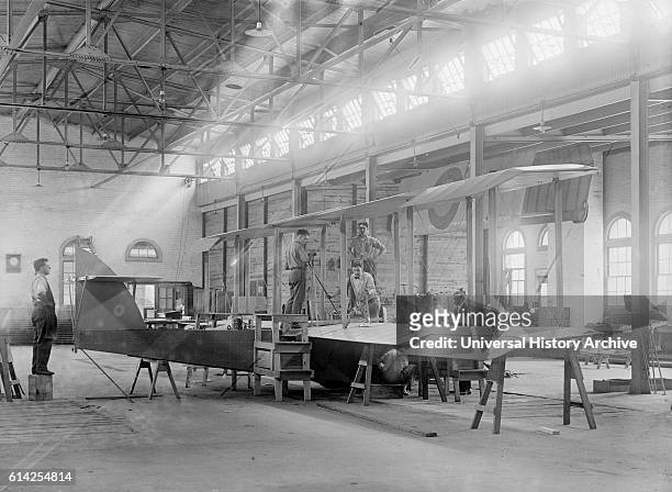 Army Airplane Factory, Alexandria, Virginia, USA, circa 1918.
