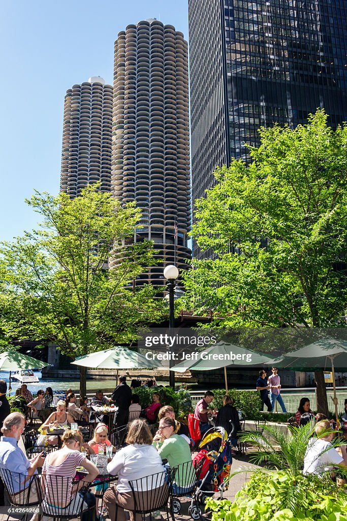 O'Brien's Riverwalk Caf_.