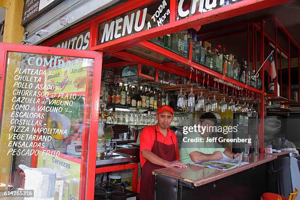 Casual dining restaurant bartender, Avenida Vicuna Mackenna.