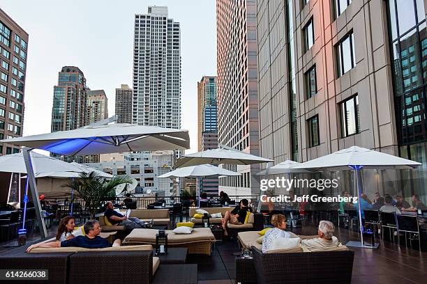 Conrad Rooftop 148 Rooftop Bar Chicago Stock Photos, High-Res Pictures, and Images ...
