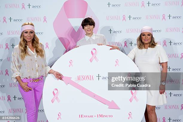 Marta Sanchez Bimba Bose and Terelu Campos present the 'TuApoyoCuenta' campaign against breast cancer on October 13, 2016 in Madrid, Spain.