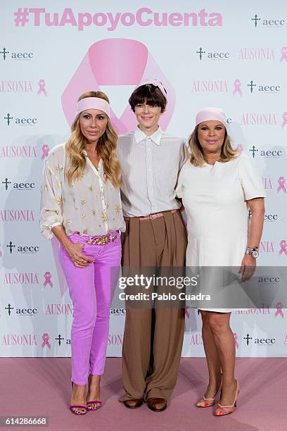 Marta Sanchez Bimba Bose and Terelu Campos present the 'TuApoyoCuenta' campaign against breast cancer on October 13, 2016 in Madrid, Spain.