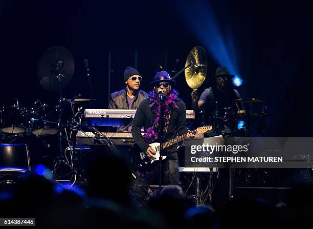 Mint Condition Rnb 334 Mint Condition Band Stock Photos, High-Res Pictures, and Images ...