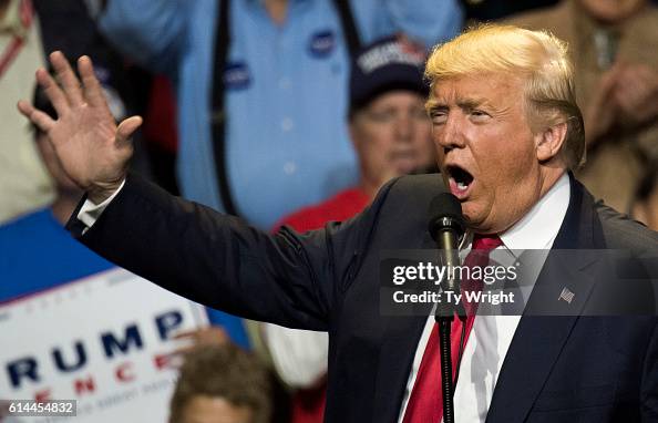 Republican Presidential Candidate Donald Trump Campaigns In Cincinnati Republican Presidential Candidate Donald Trump Campaigns In Cincinnati