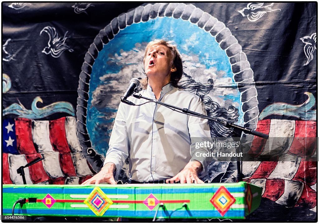 Paul McCartney Performs At Pappy and Harriet's