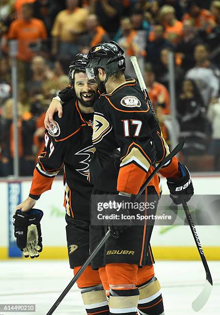 Anaheim Ducks Center Ryan Kesler [3513] hugs Anaheim Ducks Center Nate Thompson [3546] during game 5 of round 2 of the Stanley Cup Playoffs between...