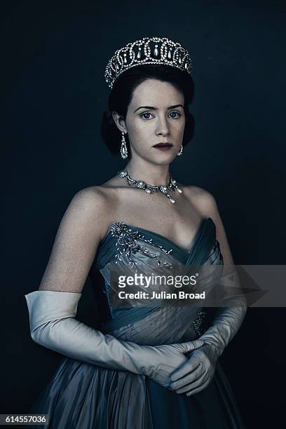 Actor Claire Foy as Queen Elizabeth II from the series Crown is... News  Photo - Getty Images