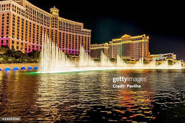 bellagio hotel cacino and caesars palace, las vegas, usa - caesars palace las vegas stock pictures, royalty-free photos & images