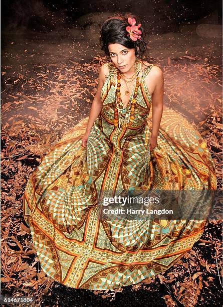 Actress Bahar Soomekh poses for a portrait in 2006 in Los Angeles, California.