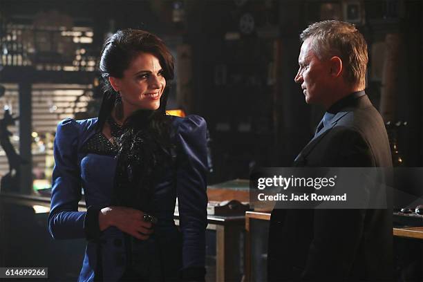 Strange Case" - The Evil Queen and Hyde continue on their quest to steal Dr. Jekyll's serum; Snow looks forward to her first day back as a school...