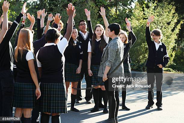Strange Case" - The Evil Queen and Hyde continue on their quest to steal Dr. Jekyll's serum; Snow looks forward to her first day back as a school...