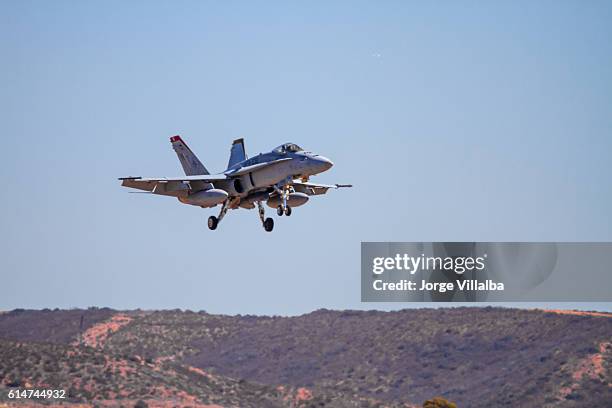 us navy f-18 flight squadron - f18 wing stock pictures, royalty-free photos & images