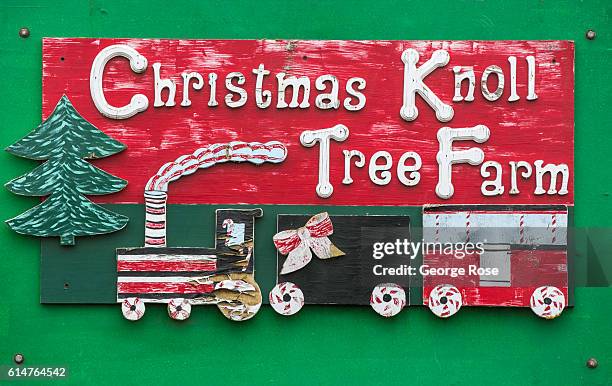 Knoll Tree Knoll Farm Photos and Premium High Res Pictures - Getty Images