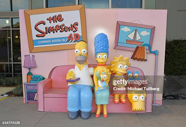 Shot of a statue of Homer Simpson, Marge Simpson, Maggie Simpson, Lisa Simpson and Bart Simpson at a celebration of the 600th Episode of "The...