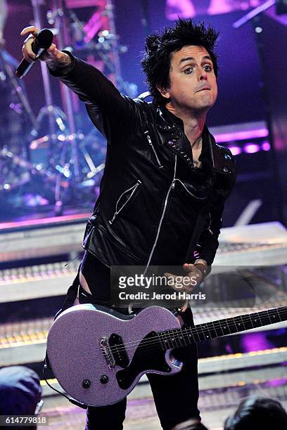 Billie Joe Armstrong of Green Day Performs at the iHeartRadio Theater LA on October 14, 2016 in Burbank, California.