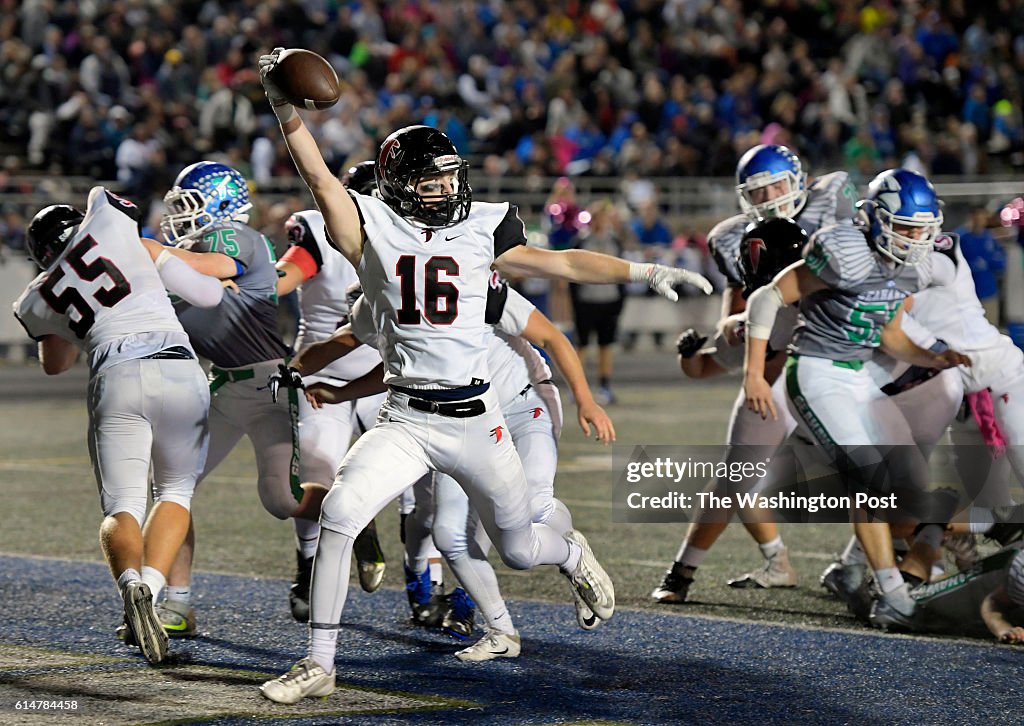 South Lakes plays Madison in football