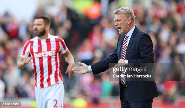 Sunderland manager David Moyes during the Premier League match between Stoke City and Sunderland at the bet 365 stadium on October 15, 2016 in Stoke...