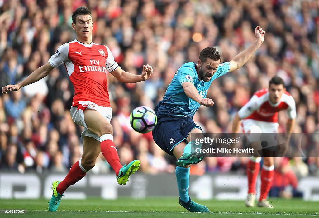 Arsenal v Swansea City - Premier League