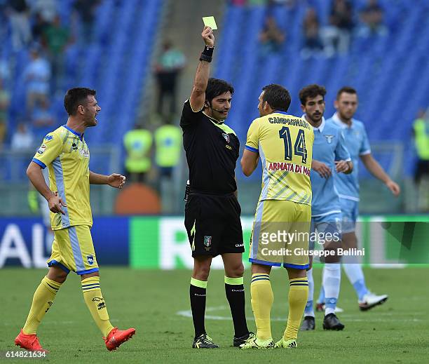 Referee Fabio Maresca shows the yellow card to Hugo Campagnaro of Pescara Calcio during the Serie A match between SS Lazio and Pescara Calcio at...
