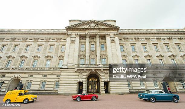 Vintage cars arrive at Buckingham Palace to commemorate The Queen's 90th birthday on October 15, 2016 in London, England.The event, organised by the...