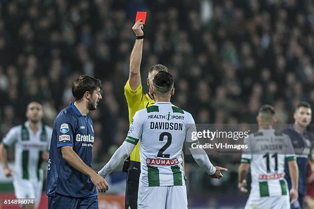 Heerenveen, scheidsrechter Richard Liesveld, Jason Davidson of FC Groningen, Red cardduring the Dutch Eredivisie match between FC Groningen and SC...