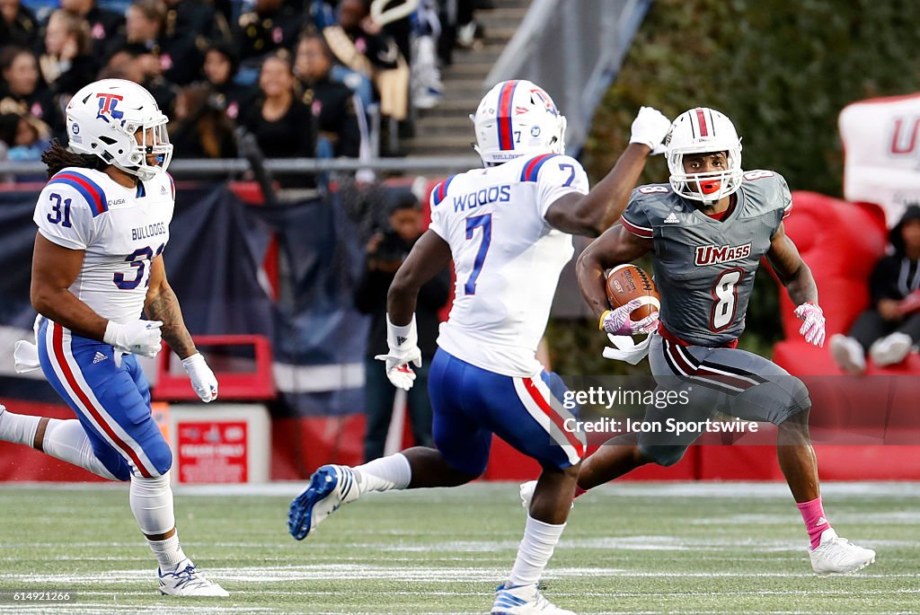 NCAA FOOTBALL: OCT 15 Louisiana Tech at UMass