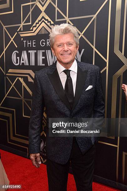 Peter Cetera attends the 2016 Gateway For Cancer Research Cures Gala at Navy Pier Aon Grand Ballroom on October 15, 2016 in Chicago, Illinois.