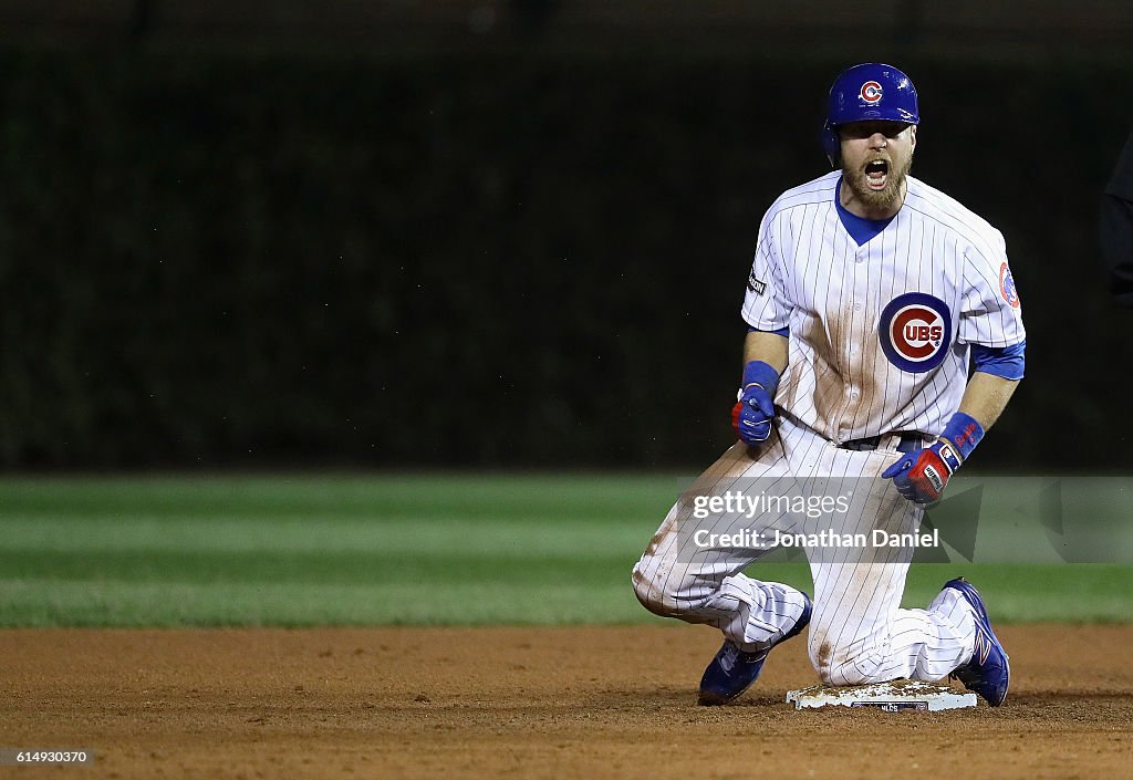 NLCS - Los Angeles Dodgers v Chicago Cubs - Game One