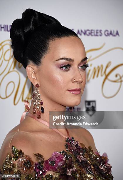 Singer Katy Perry arrives at the 2016 Children's Hospital Los Angeles "Once Upon a Time" Gala at the L.A. Live Event Deck on October 15, 2016 in Los...