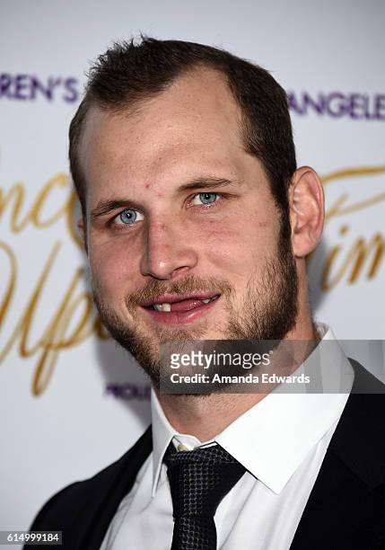 Player Kyle Clifford arrives at the 2016 Children's Hospital Los Angeles "Once Upon a Time" Gala at the L.A. Live Event Deck on October 15, 2016 in...