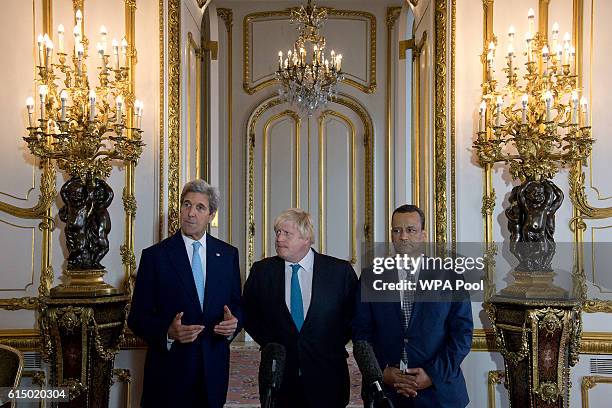 Secretary of State John Kerry, British Foreign Secretary Boris Johnson and UN Special Envoy for Yemen Ismail Ould Cheikh Ahmed make a joint statement...