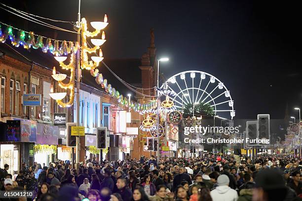 Thousands of people gather on Leicester's Golden Mile to watch the switching on of the lights to mark the start of the Hindu festival of Diwali on...