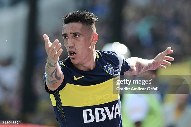Ricardo Centurion of Boca Juniors celebrates after scoring the opening goal during a match between Boca Juniors and Sarmiento as part of Torneo...