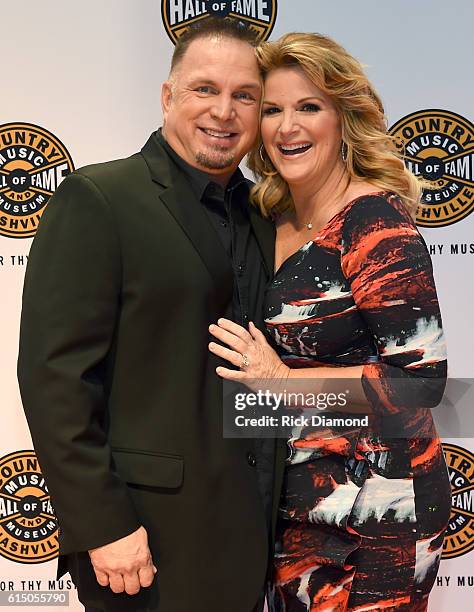 Garth Brooks and Trisha Yearwood attend The 2016 Medallion Ceremony at the Country Music Hall of Fame and Museum on October 16, 2016 in Nashville,...