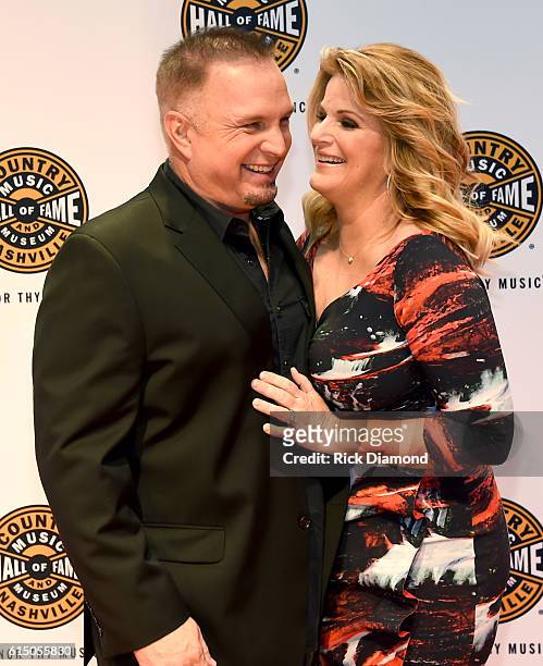 Garth Brooks and Trisha Yearwood attend The 2016 Medallion Ceremony at the Country Music Hall of Fame and Museum on October 16, 2016 in Nashville,...