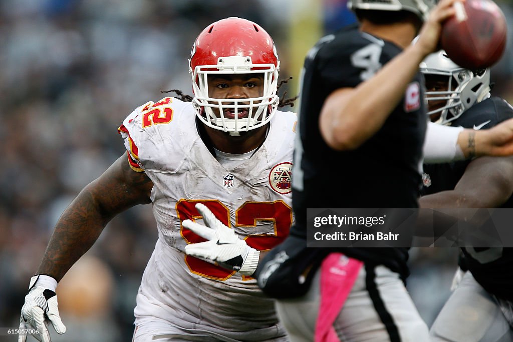 Kansas City Chiefs v Oakland Raiders