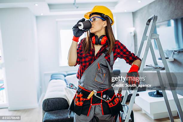 manual worker coffee break - screwdriver drink stock pictures, royalty-free photos & images
