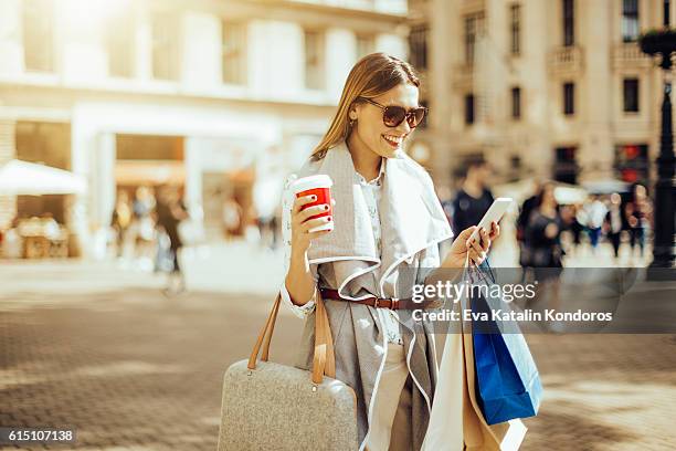 summer shopping - budapest people stock pictures, royalty-free photos & images