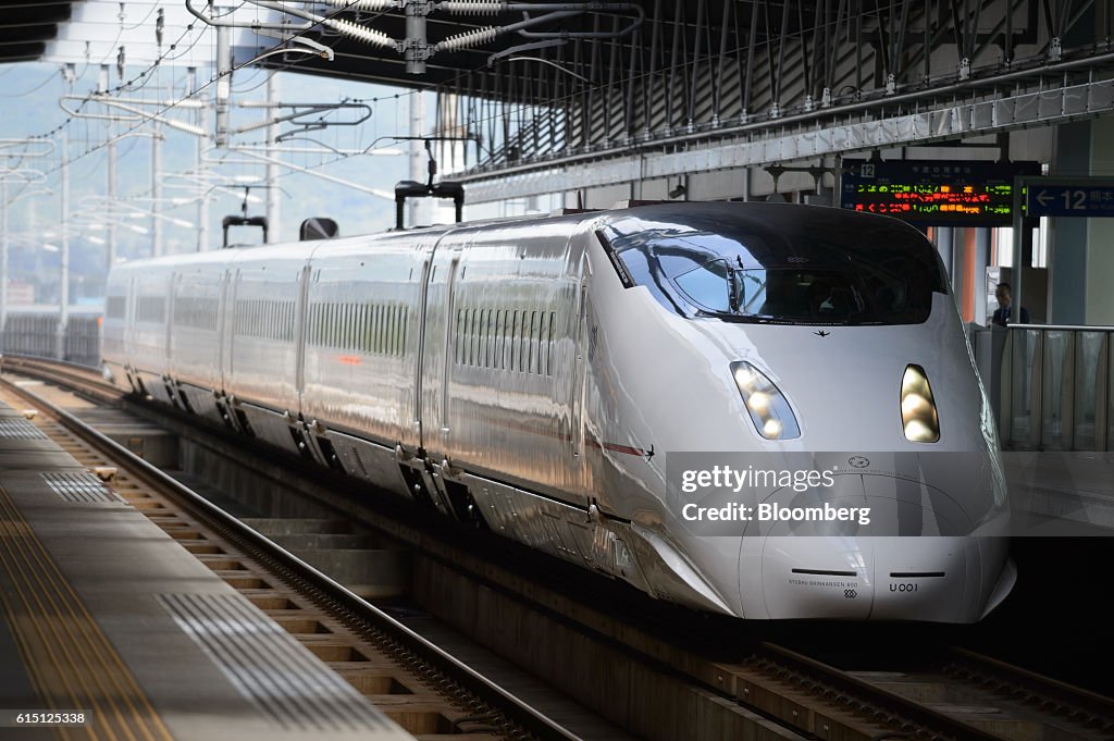 Operations of Kyushu Railway Co. Before Scheduled List On Tokyo Stock Exchange