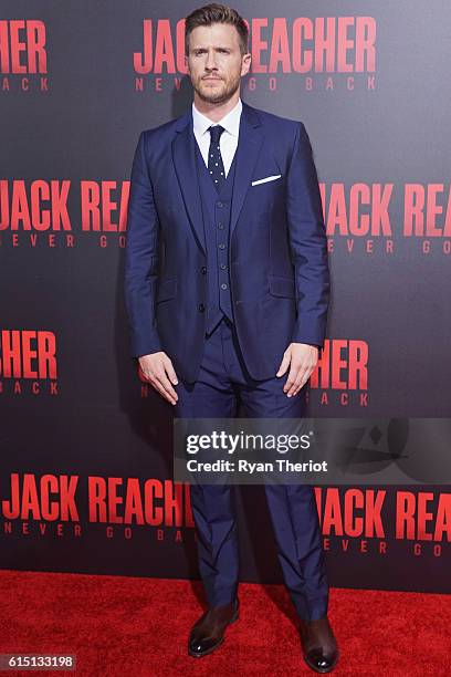 Patrick Heusinger arrives on the red carpet for "Jack Reacher: Never Go Back" Fan Screening at AMC Elmwood Palace 20 on October 16, 2016 in Harahan,...