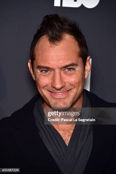 Jude Law attends "The Young Pope" Paris Premiere at la cinematheque on October 17, 2016 in Paris, France.