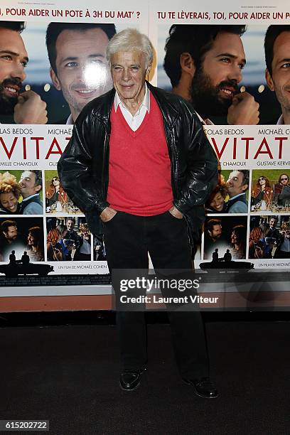 Guy Bedos attends the "l'Invitation" Paris Premiere at UGC George V on October 17, 2016 in Paris, France.