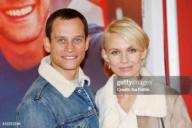 German actor Vinzenz Kiefer and his girlfriend Masha Tokareva attend the German premiere of the film 'Nirgendwo' at Cubix Alexanderplatz on October...