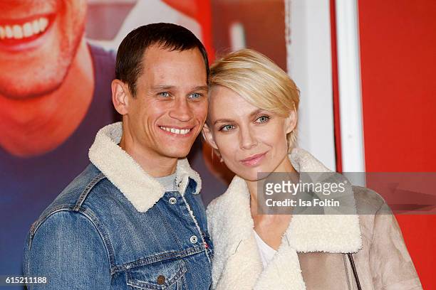 German actor Vinzenz Kiefer and his girlfriend Masha Tokareva attend the German premiere of the film 'Nirgendwo' at Cubix Alexanderplatz on October...