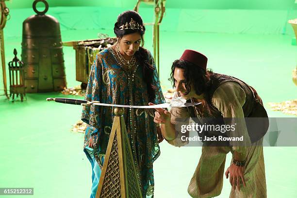 Aladdin Riff Raff Street Rat 58 The Wonders Of Aladdin Stock Photos, High-Res Pictures, and Images ...