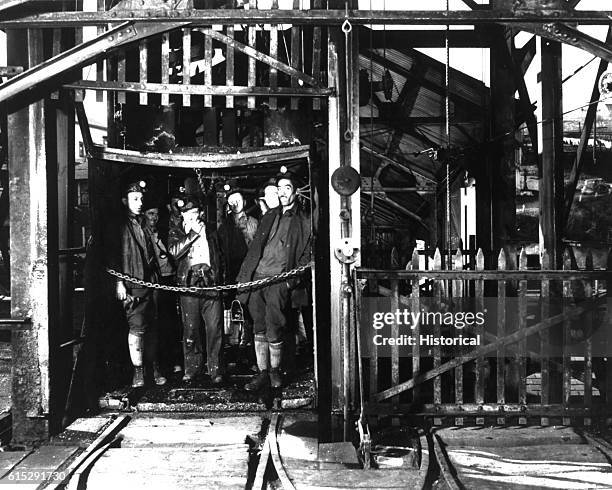 Minhers 174 Coal Miners 1900 Stock Photos, High-Res Pictures, and Images ...