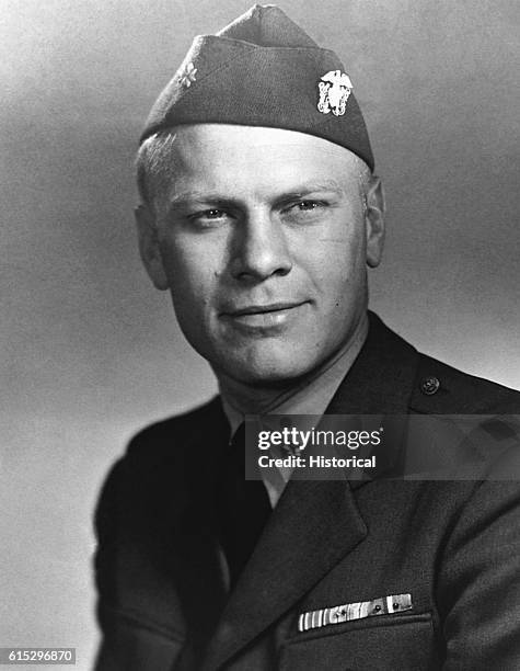 Gerald R. Ford Ww2 Ford 1942 Photos and Premium High Res Pictures - Getty Images