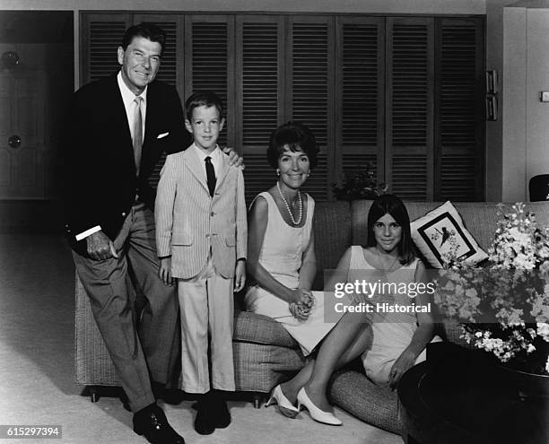 133 Reagan 1967 Stock Photos, High-Res Pictures, and Images - Getty Images
