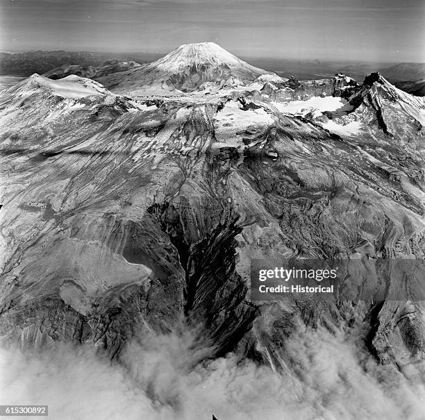 Katmai Volcano Photos And Premium High Res Pictures Getty Images katmai-volcano-photos-and-premium-high-res-pictures-getty-images