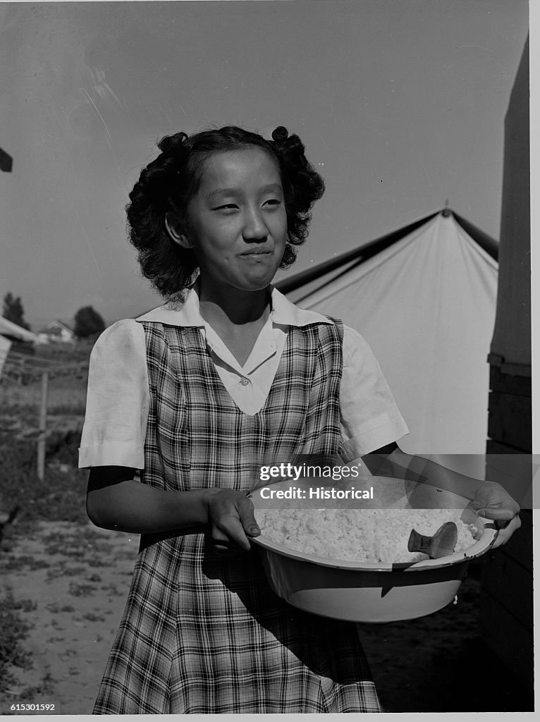 Carrying Rice Bowl